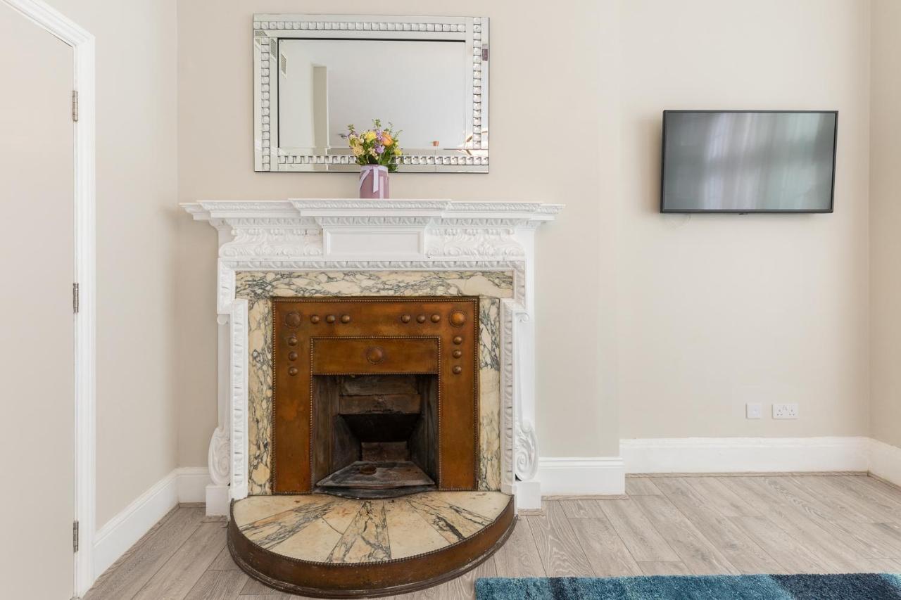 Air Conditioned Apt High St Kensington Londres Extérieur photo